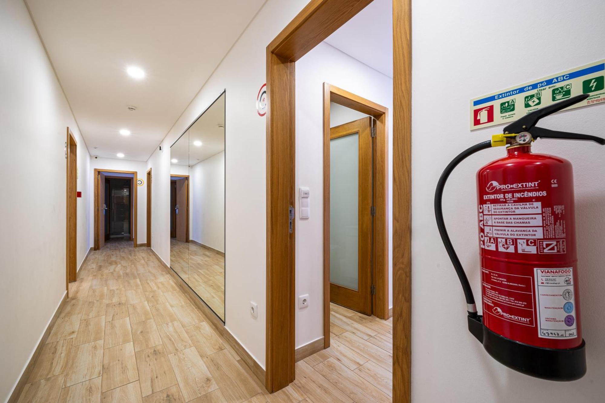 Central Suites Сан-Жуан-да-Мадейра Экстерьер фото