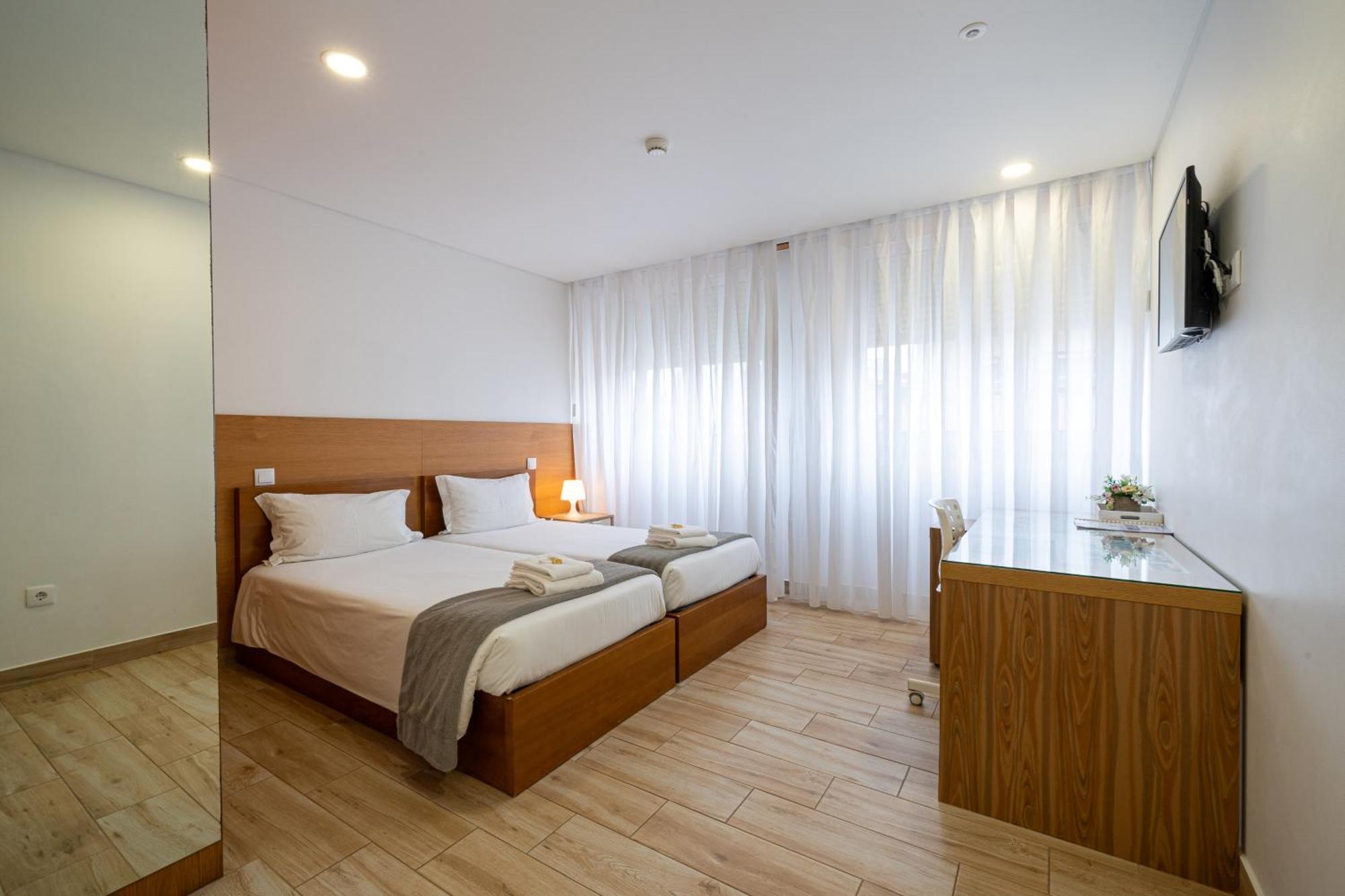 Central Suites Сан-Жуан-да-Мадейра Экстерьер фото