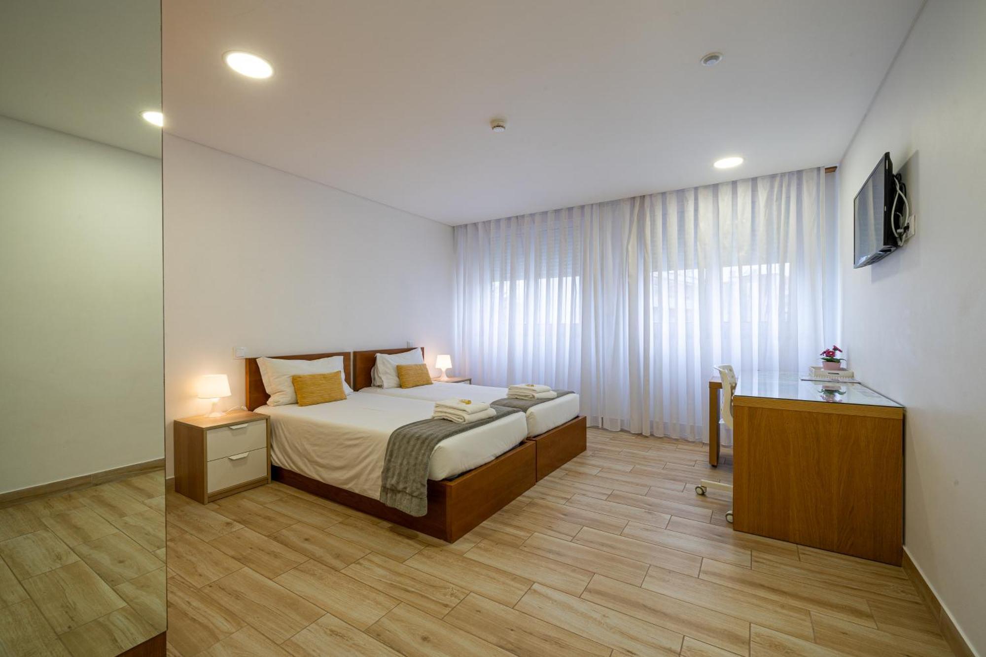Central Suites Сан-Жуан-да-Мадейра Экстерьер фото